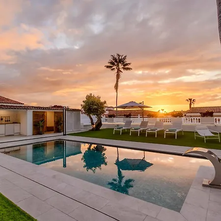 شاليه Luxury Teide View, Pool, Sauna & Golf By Pampano Experiences بويرتو ذي لا كروز