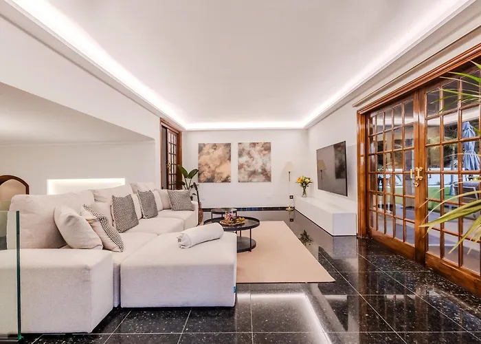 Luxury Teide View, Pool, Sauna & Golf Dağ evi *