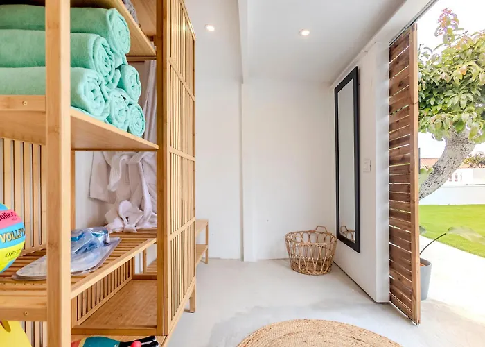 Luxury Teide View, Pool, Sauna & Golf Dağ evi