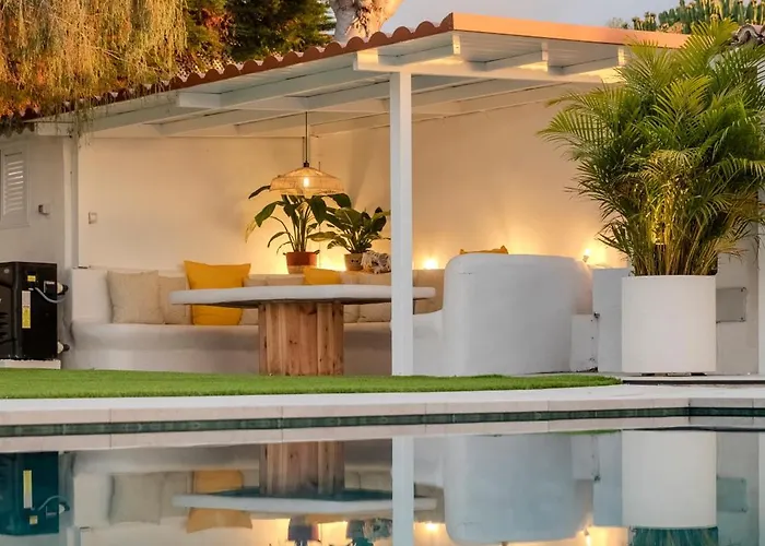 Dağ evi Luxury Teide View, Pool, Sauna & Golf