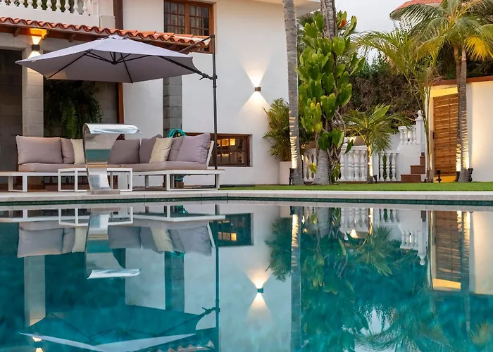 Luxury Teide View, Pool, Sauna & Golf Dağ evi *